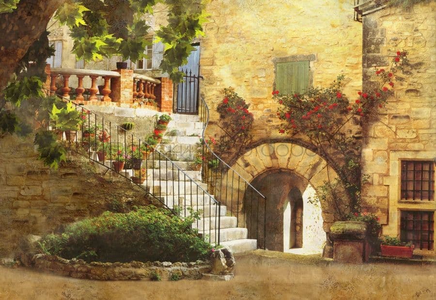 European Yard With Arch